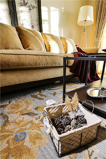 法式风格公寓客厅地毯搭配效果图