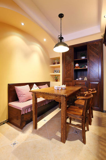 三室两厅古典风格10平米餐厅实木家具软装搭配效果图