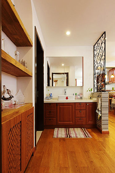 现代美式二居室卫生间干区洗手台装修效果图
