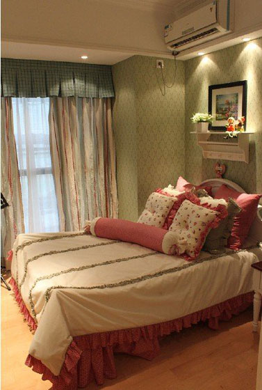 法式田园风格两室一厅小户型20平米卧室装修效果图