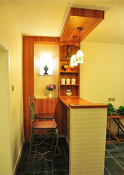 美式风格两室一厅客厅创意墙面装修效果图