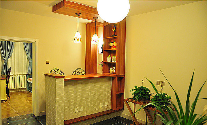西班牙风格两室两厅客厅吧台装修设计效果图