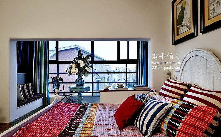 蓝色地中海风格别墅卧室装修效果图