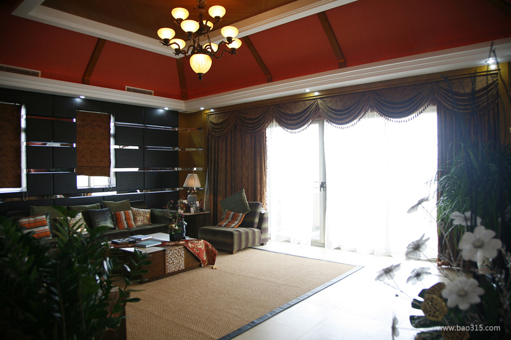600平米别墅东南亚风格客厅吊顶装修效果图,东南亚风格沙发图片