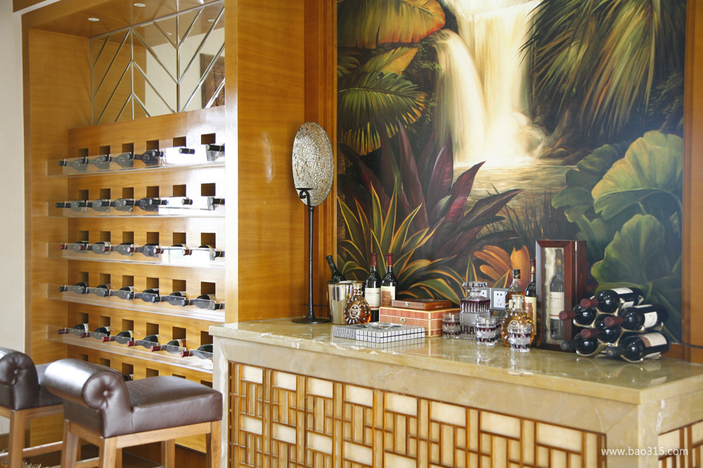 600平米别墅东南亚风格餐厅背景墙装修效果图,东南亚风格酒柜图片