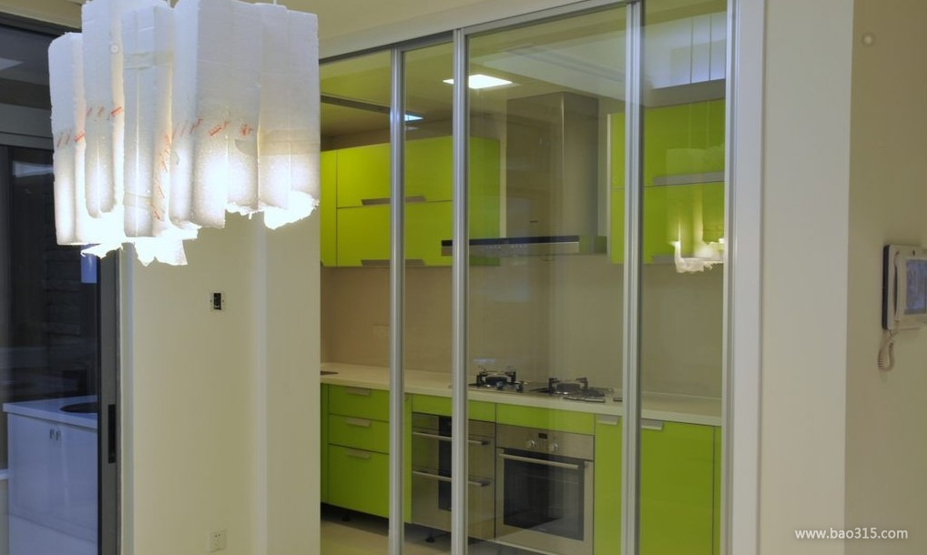 简约风格两室一厅厨房绿色橱柜效果图