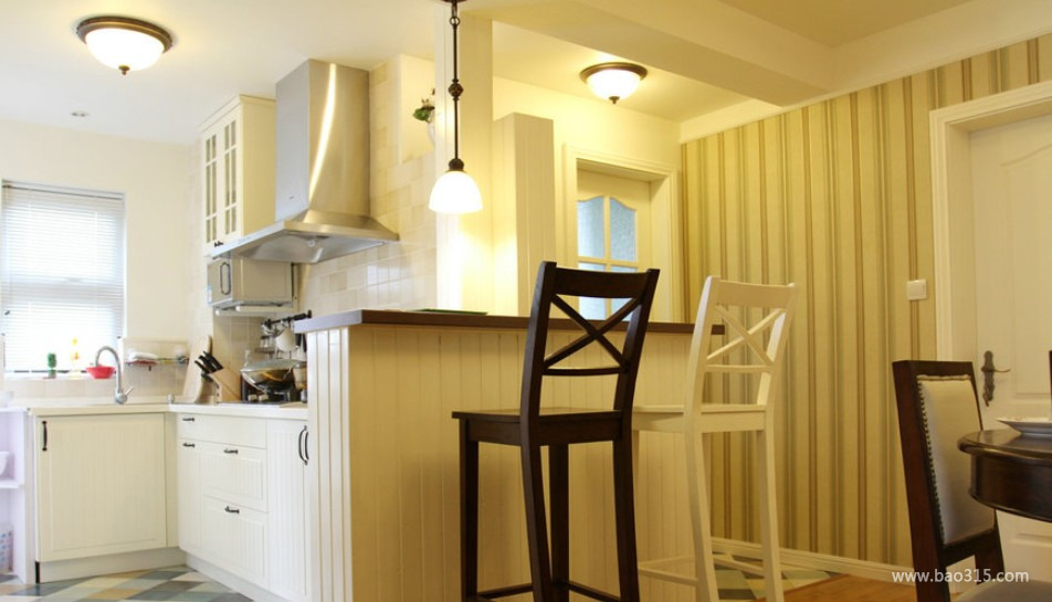 90㎡楼房简欧风格开放式厨房隔断装修效果图-简欧风格吧台椅图片