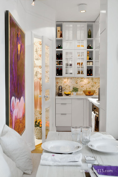 欧式风格三室两厅纯白色餐厅装潢效果图