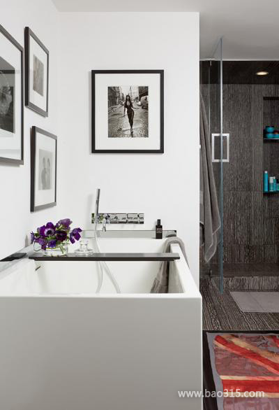 黑白现代风格淋浴房装修效果图