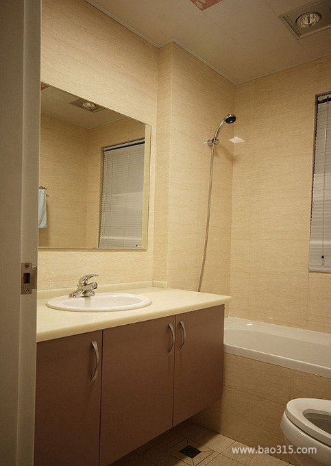 三室两厅简约风格卫生间浴室柜软装效果图