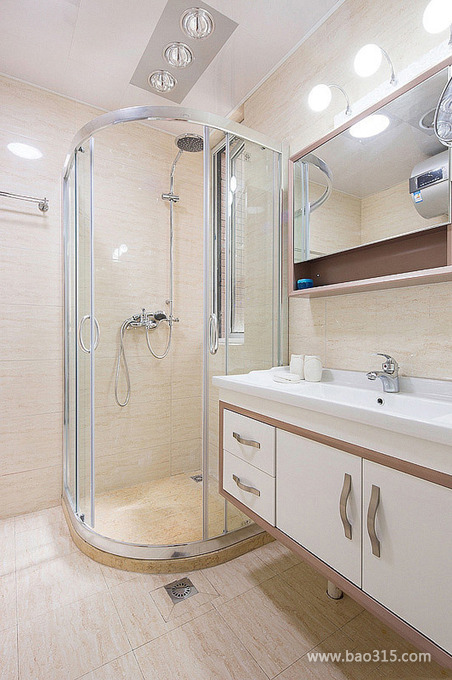 简洁的淋浴房装修设计效果图