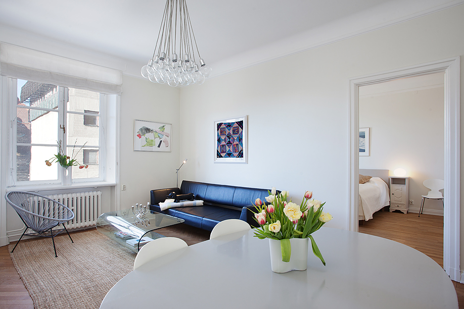 简约中发挥创意 北欧风白色两居室 公寓装修,经济型装修,宜家风格,客厅,白色,沙发,沙发背景墙,灯具