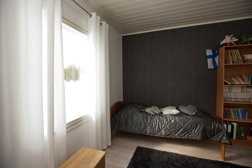 明媚白色 北欧风简约两居室 二居室装修,经济型装修,简约风格,卧室,壁纸,床,卧室背景墙