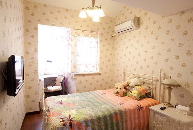 欧式风格一室一厅10平米卧室墙面壁纸软装效果图