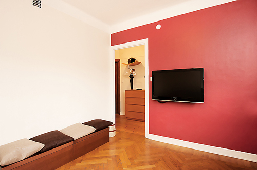 28平米巧用空间 简约时尚单身公寓 ,,公寓装修,经济型装修,简约风格,客厅,电视背景墙