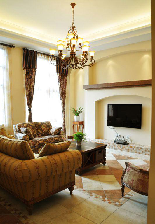 低调奢华美式 自然舒适别墅 美式风格,复式装修,富裕型装修,客厅,电视背景墙,沙发,茶几,窗帘