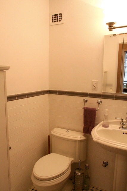 简约风格三室一厅卫生间装修效果图