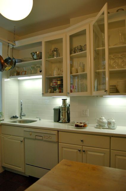 欧式风格公寓厨房橱柜装修效果图