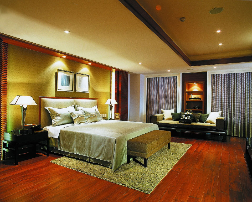 主卧床板的加高设计，让屋主可以倚靠，享受全然的舒适。
