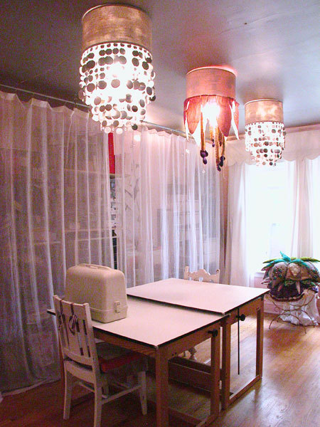 70平浪漫东南亚风一居公寓餐厅灯具装修效果图