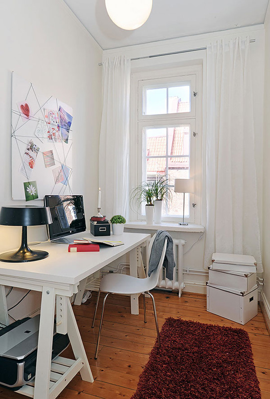 壁纸控的家 色彩点缀白色两居 二居室装修,经济型装修,宜家风格,工作区,书桌