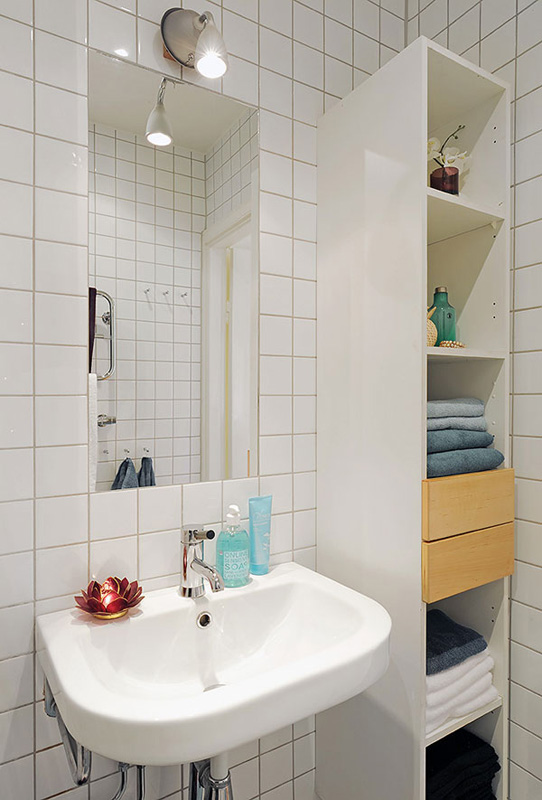 壁纸控的家 色彩点缀白色两居 二居室装修,经济型装修,宜家风格,卫生间
