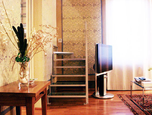欧式风格三室两厅客厅豪华壁纸软装效果图