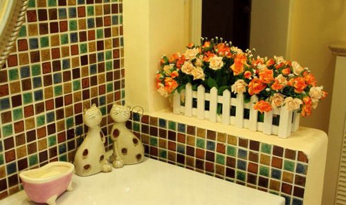 精致的卫浴装饰采用小猫，让家居不失调皮的风格。