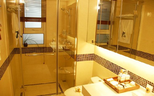 日式一居室简洁浴室装修效果图