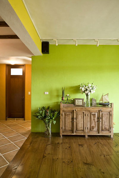 明媚红绿黄 浓郁美式乡村情调 二居室装修,富裕型装修,美式乡村风格,背景墙,绿色