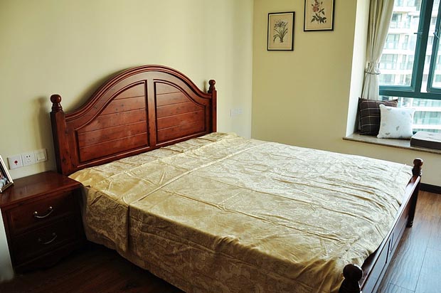 简约乡村风格两室一厅10平米卧室床效果图