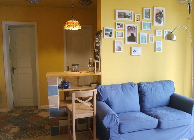 米兰风格两室一厅小户型30平米客厅布艺沙发软装效果图