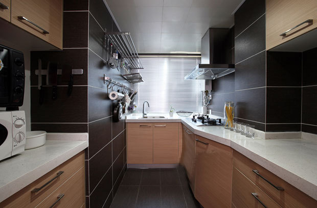 110平简约二居室厨房橱柜装修效果图