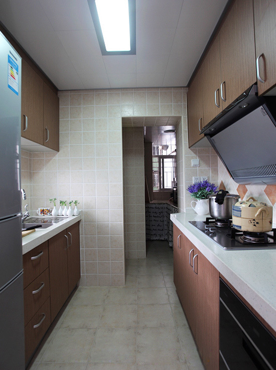 美式乡村风格三室一厅10平米厨房整体橱柜软装效果图
