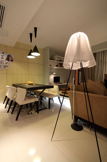 混搭风格三室一厅公寓20平米客厅特色灯具效果图