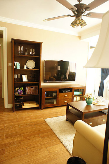 90平美式公寓客厅电视柜装修效果图
