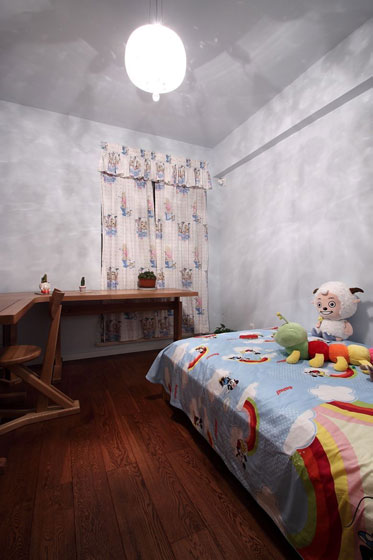 儿童房，小孩子的房间不需要很大，反正长大之后就要搬到次卧去的。