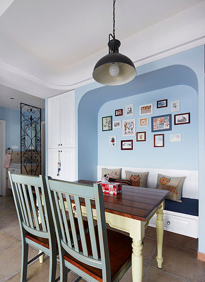 温馨蓝色地中海餐厅照片墙装修效果图