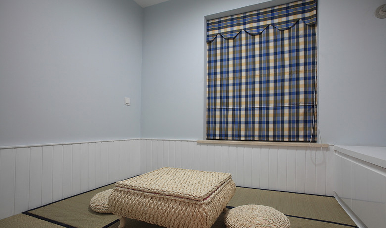 简约风格两室一厅20平米榻榻米床装修设计效果图