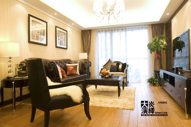 温馨美式朴实三居客厅沙发背景墙装修效果图