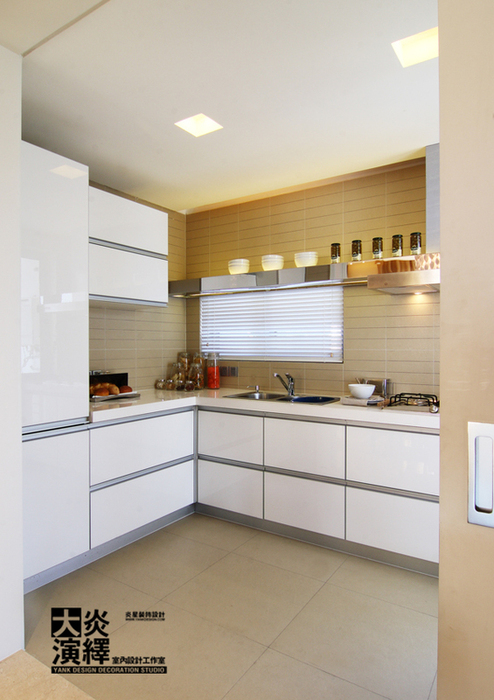 宜家风格四室两厅开放式厨房整体橱柜安装效果图