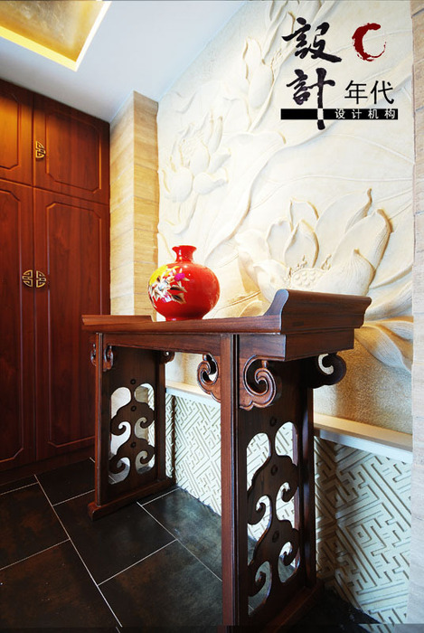 中式风格别墅玄关装饰架效果图
