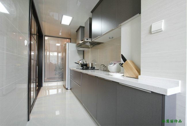 简约风格两室两厅10平米狭长型厨房装潢效果图