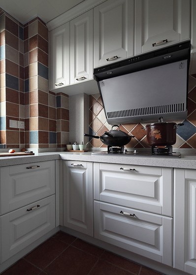 淡雅美式三居室厨房橱柜装修效果图