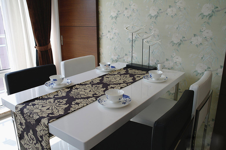 现代风格两室一厅5平米餐厅碎花壁纸墙面装潢效果图