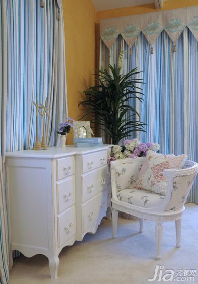 地中海风格三室两厅40平米卧室浅蓝色窗帘搭配效果图