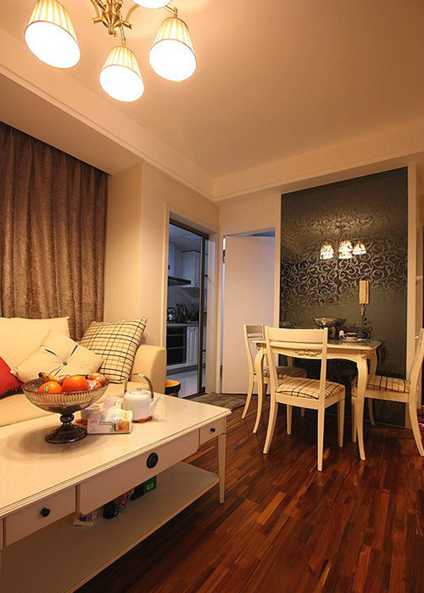 情侣公寓装修案例：用简欧风格打造60平米浪漫情侣公寓