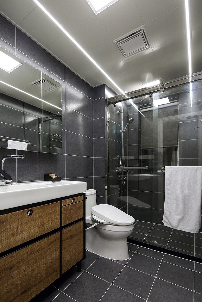 卫浴室  高级灰90㎡现代简约风格