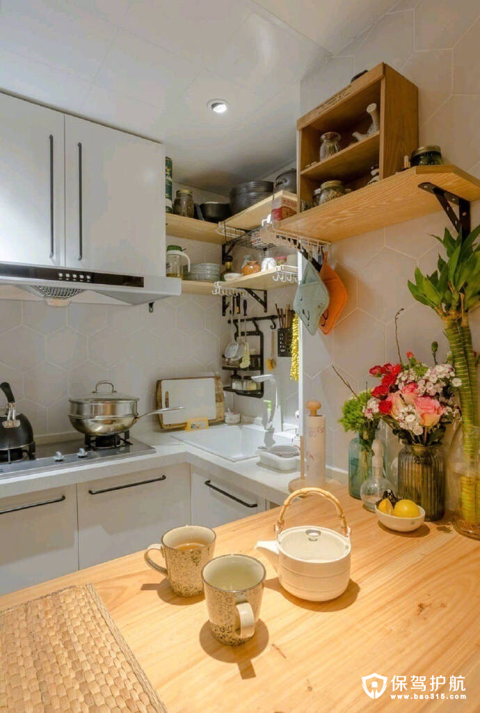 纯净温润白木色厨房设计