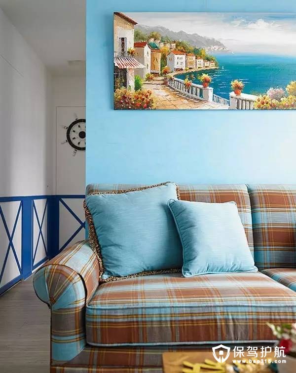 地中海蓝色客厅沙发背景墙装修效果图